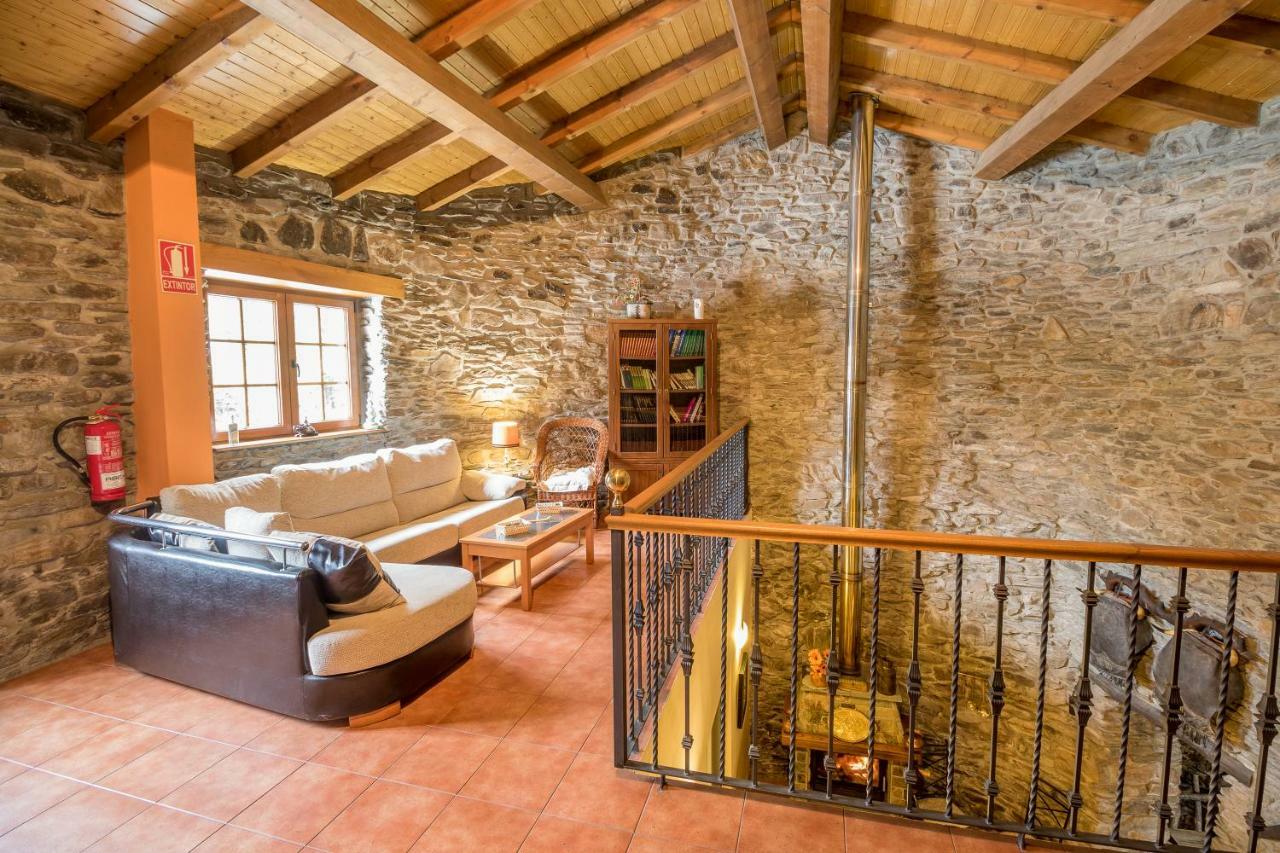 Casa Rural La Fuente Tejedo del Sil المظهر الخارجي الصورة